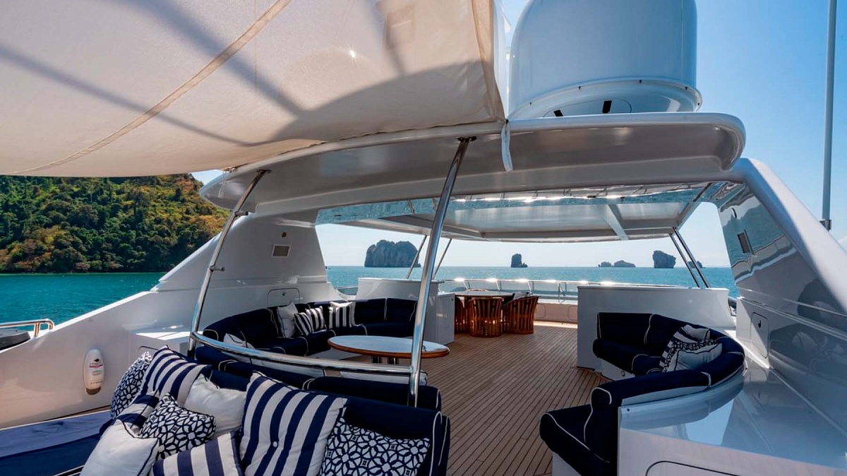 Аренда моторной яхты 	Heesen 129 Lady Azul на Пхукете